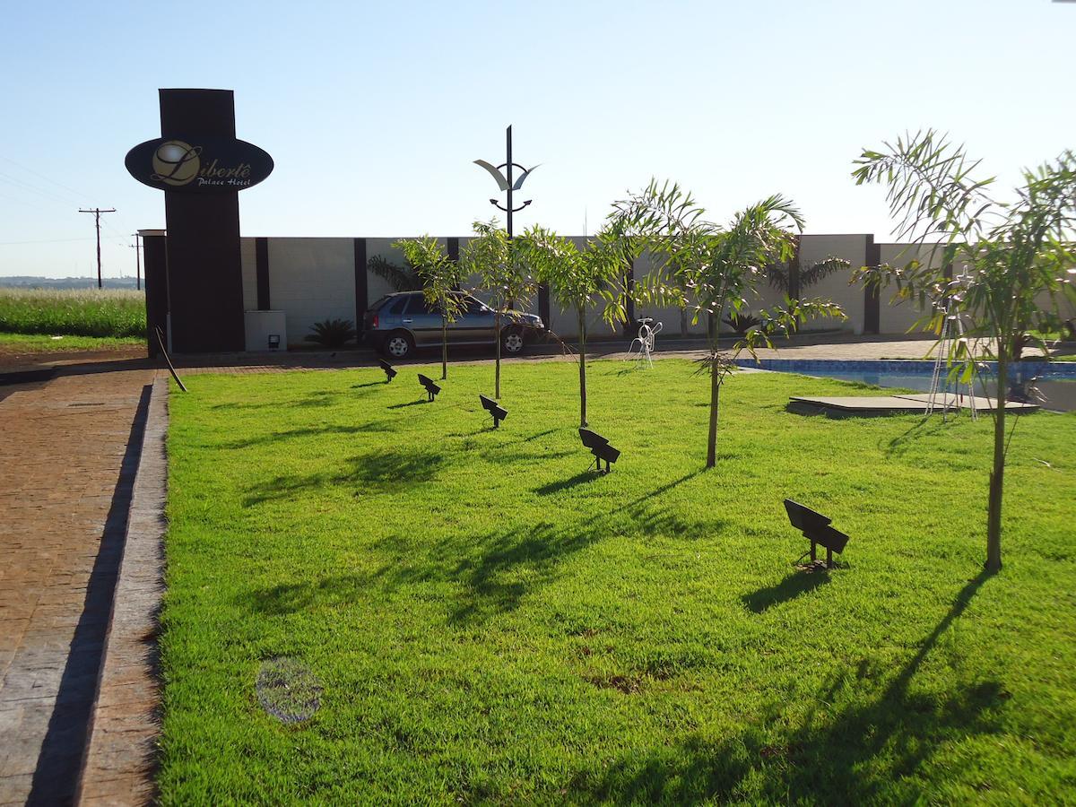 Liberte Palace Hotel Rio Verde Dış mekan fotoğraf